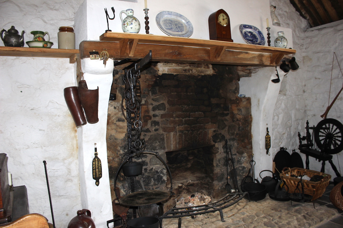 Fireside Storytelling and Music at Arthur cottage 