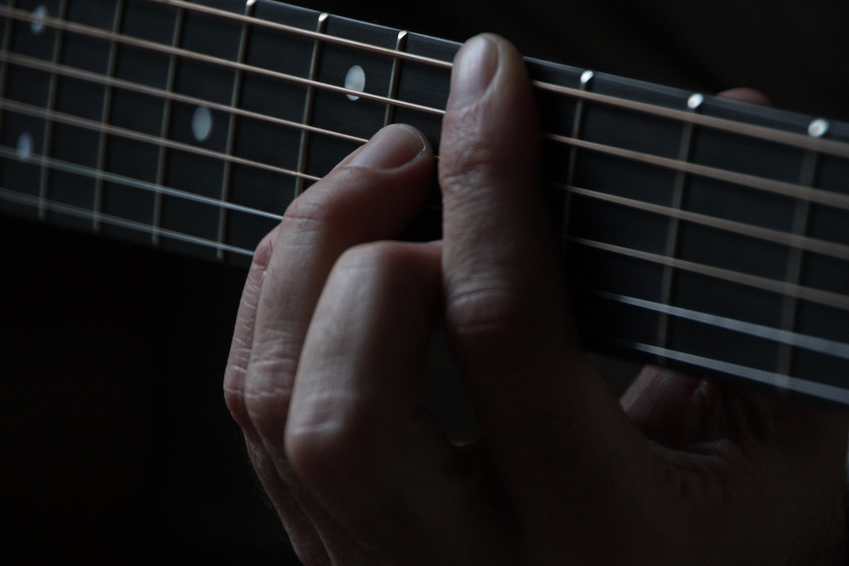 Tony Villiers & the Villains – Music Tuesday