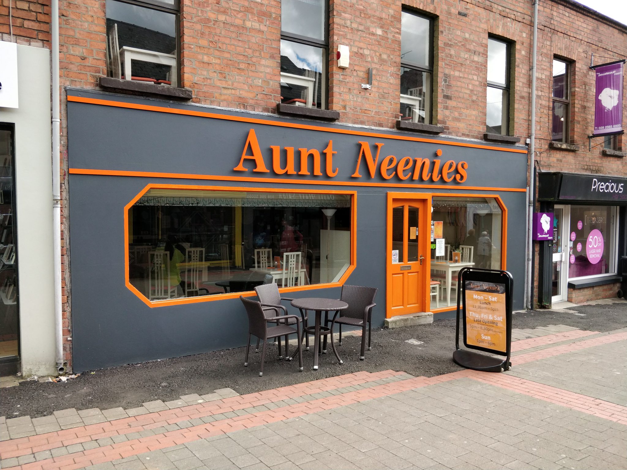 Aunt Neenies – family run, town centre restaurant