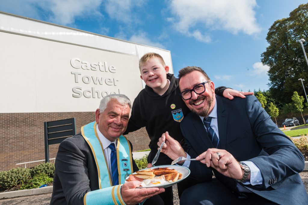 Freemasons Support Castle Tower School in Bid for New Mini-Bus